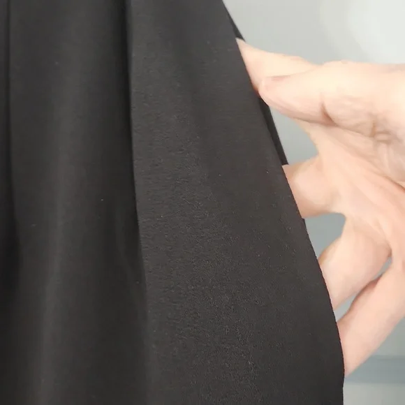 Liz Claiborne, Woman's Sz 12, Sequin Top and Pant set, Black, lined Top$30 - Picture 13 of 13